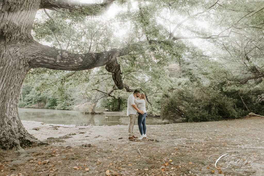 Engagement Session at Elizabeth Park in Hartford, CT