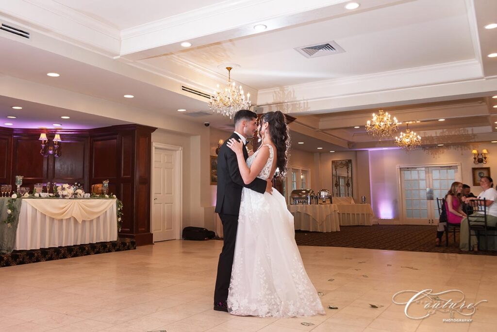 Wedding at The Woodwinds in Brandford, CT