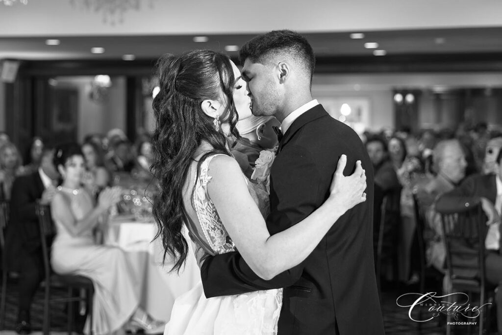 Wedding at The Woodwinds in Brandford, CT
